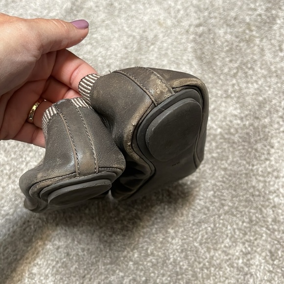 Tory Burch Gabby Ballet Flats Gray/Gold Toe Size 8 - Picture 3 of 5